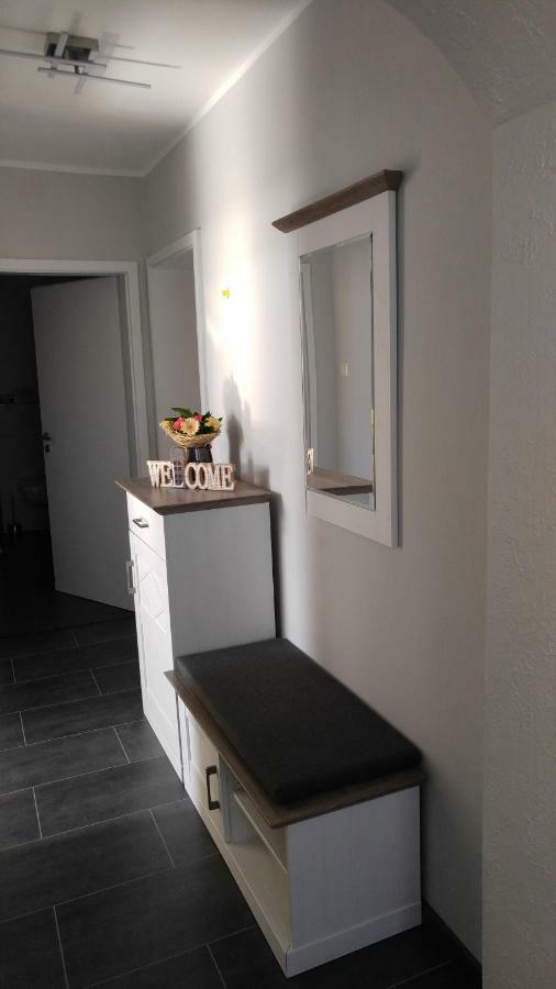 Ferienwohnung Am Freizeitpark Baerenloch Solingen Exteriör bild