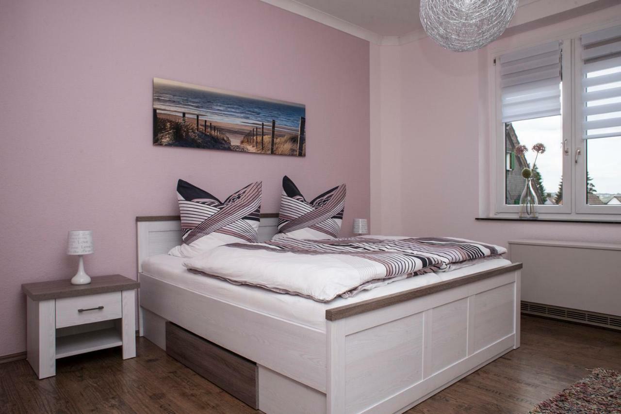 Ferienwohnung Am Freizeitpark Baerenloch Solingen Exteriör bild